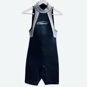 Neosport Unisex Sport Skin 5/3MM Sprint Wetsuit Back Zip Pull Black/Grey Sz S